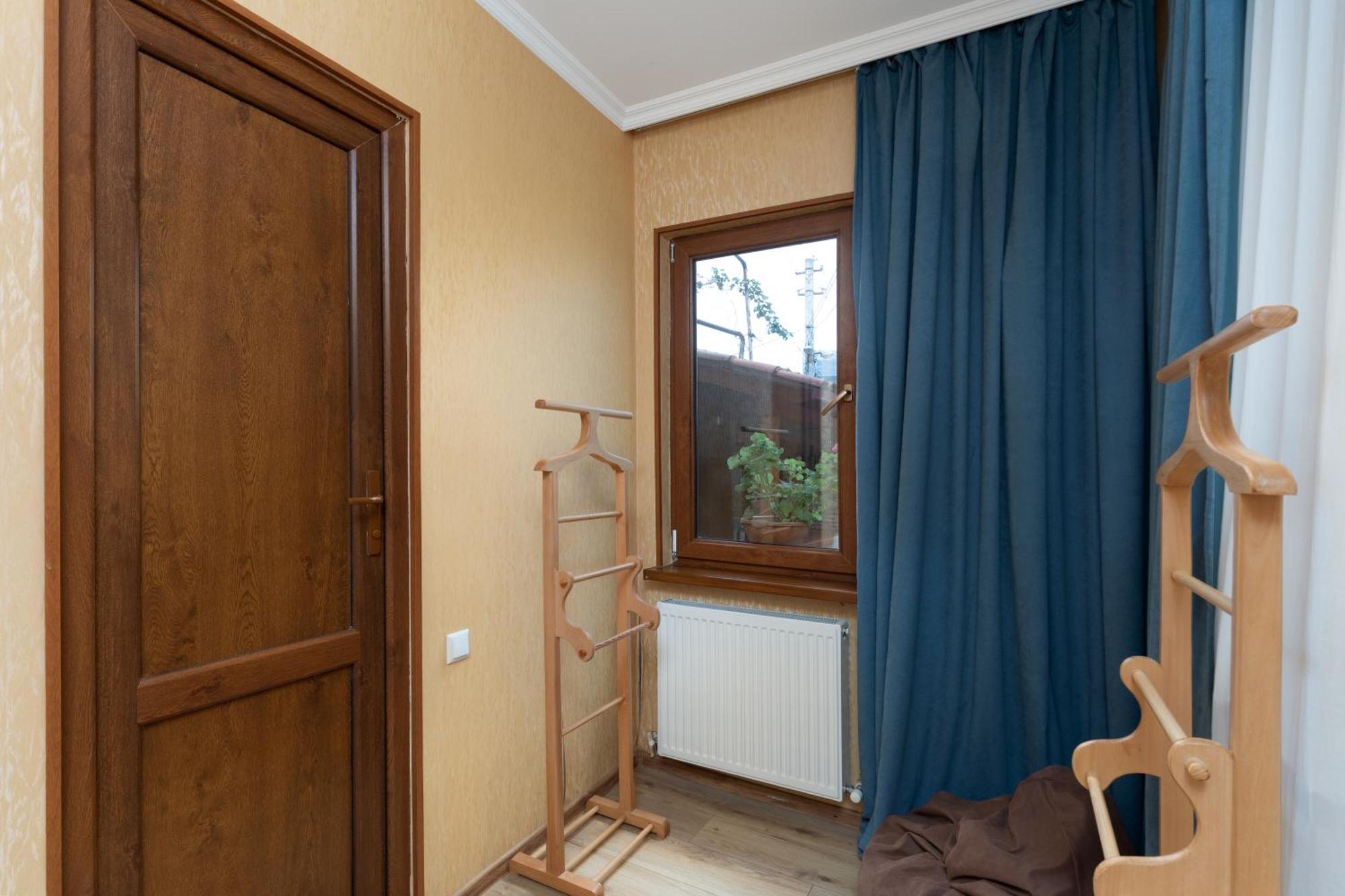 Apartments With Wine Cellar In Old Tbilisi Exterior photo