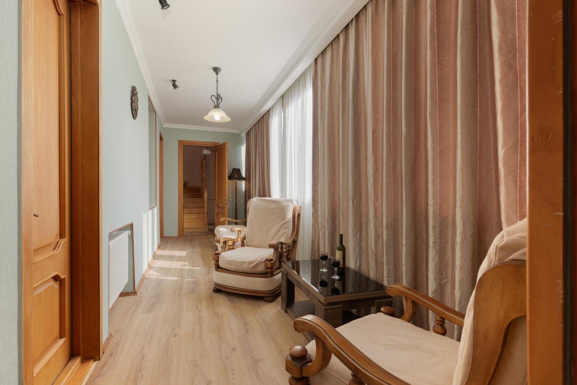 Apartments With Wine Cellar In Old Tbilisi Exterior photo