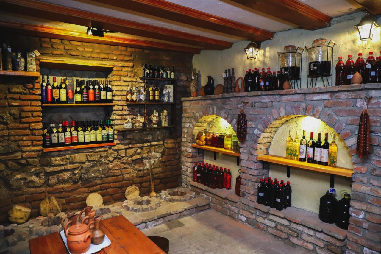 Apartments With Wine Cellar In Old Tbilisi Exterior photo